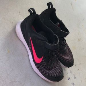 Girls Nike sneakers